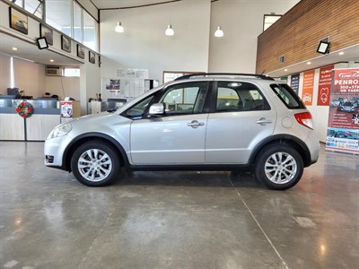 2014 Suzuki SX4 - Thumbnail