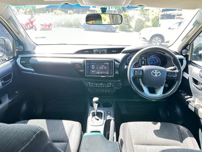 2017 Toyota Hilux - Thumbnail