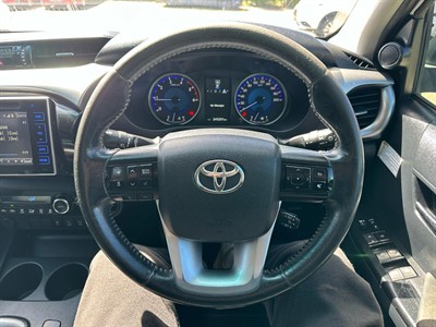 2017 Toyota Hilux - Thumbnail