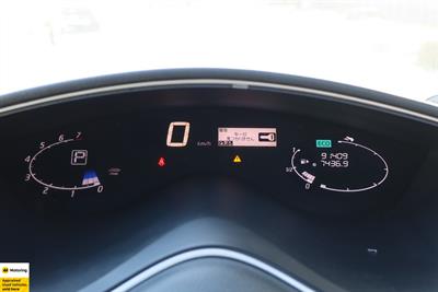 2015 Nissan Serena - Thumbnail
