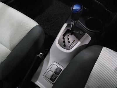 2013 Toyota Aqua - Thumbnail