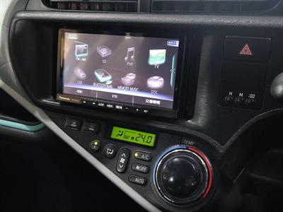 2013 Toyota Aqua - Thumbnail