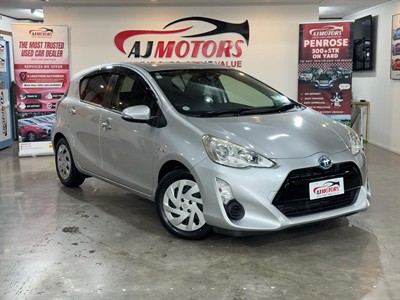 2017 Toyota Aqua - Thumbnail