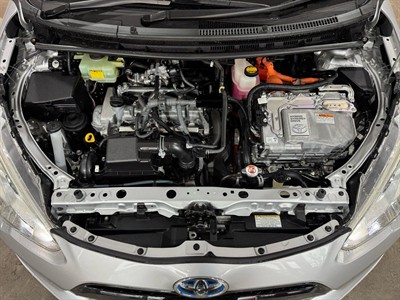 2017 Toyota Aqua - Thumbnail