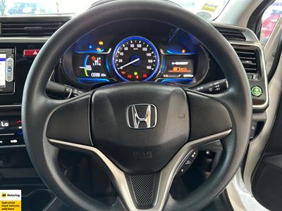 2015 Honda Grace - Thumbnail