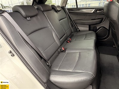 2016 Subaru Outback - Thumbnail