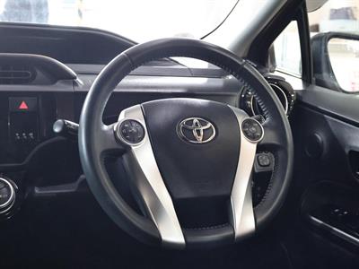 2017 Toyota Aqua - Thumbnail
