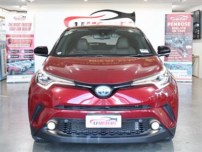 2017 Toyota C-HR - Thumbnail