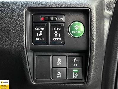 2015 Honda Odyssey - Thumbnail