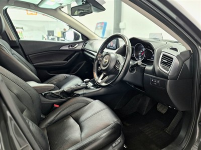 2016 Mazda Axela - Thumbnail