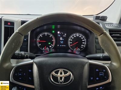 2020 Toyota Hiace - Thumbnail