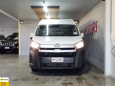 2020 Toyota Hiace - Thumbnail