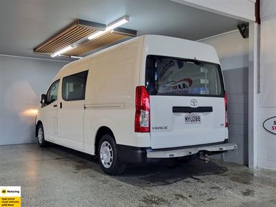 2020 Toyota Hiace - Thumbnail