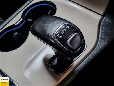 2016 Jeep Grand Cherokee - Thumbnail