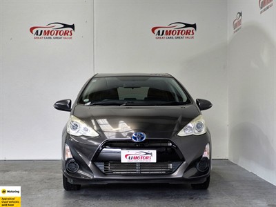 2015 Toyota Aqua - Thumbnail