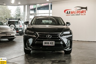 2015 Lexus NX300H - Thumbnail