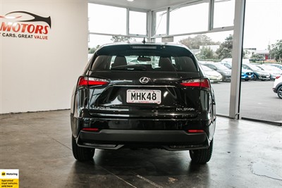 2015 Lexus NX300H - Thumbnail