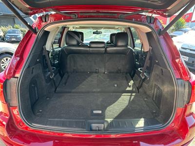 2020 Nissan Pathfinder - Thumbnail