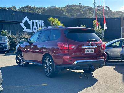 2020 Nissan Pathfinder - Thumbnail