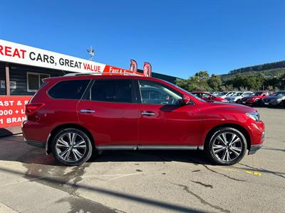 2020 Nissan Pathfinder - Thumbnail
