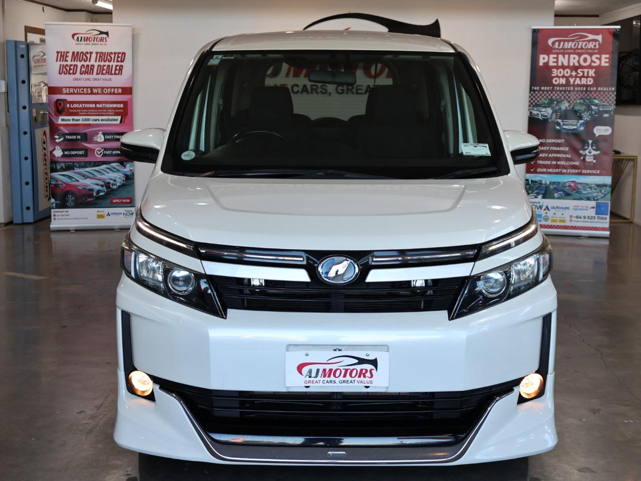 2014 Toyota Voxy