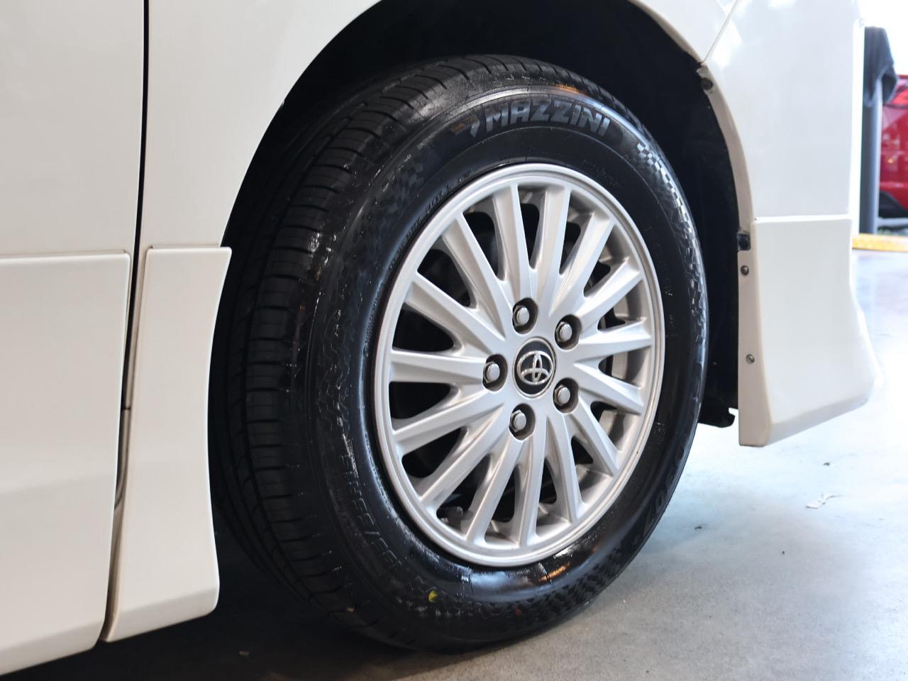 2014 Toyota Voxy