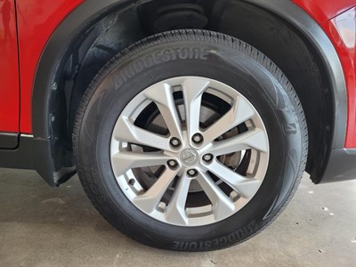 2014 Nissan X-Trail - Thumbnail