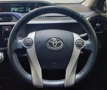 2015 Toyota Aqua - Thumbnail