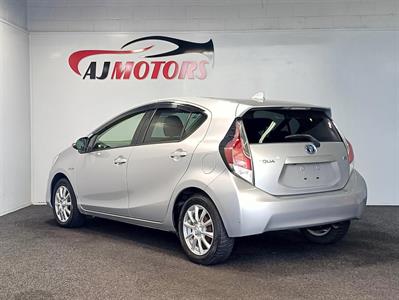 2015 Toyota Aqua - Thumbnail