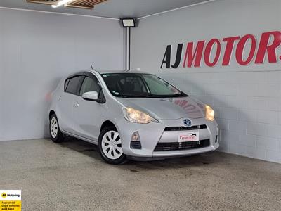 2012 Toyota Aqua - Thumbnail