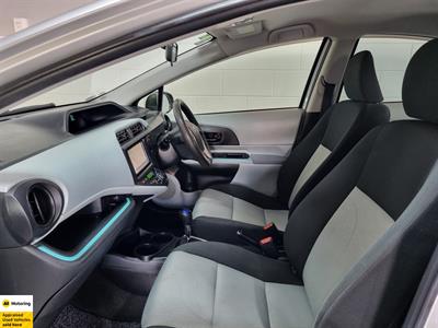 2012 Toyota Aqua - Thumbnail