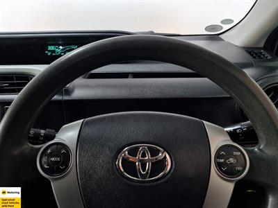 2012 Toyota Aqua - Thumbnail