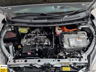 2012 Toyota Aqua - Thumbnail