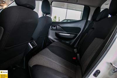 2022 Mitsubishi Triton - Thumbnail