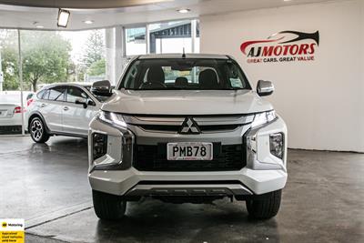 2022 Mitsubishi Triton - Thumbnail