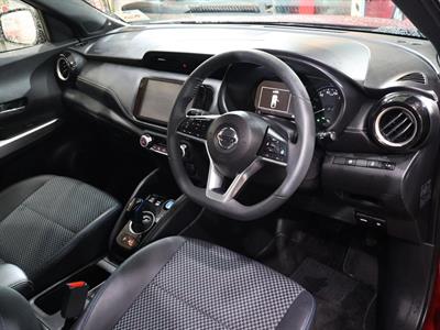 2021 Nissan Kicks - Thumbnail