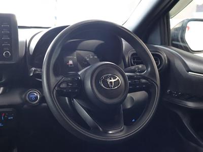 2021 Toyota Yaris - Thumbnail