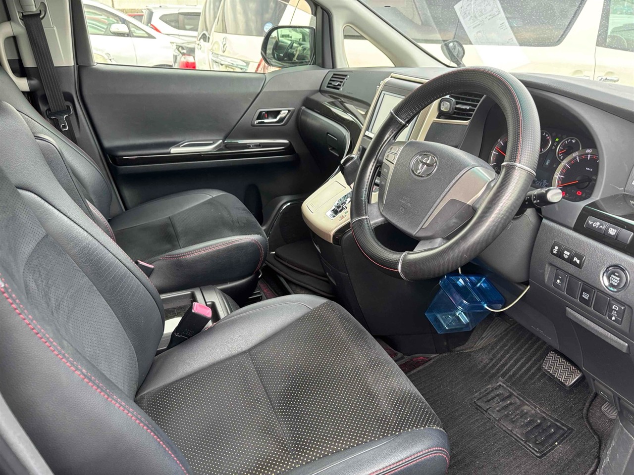 2013 Toyota Vellfire