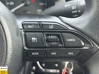 2020 Toyota Yaris - Thumbnail