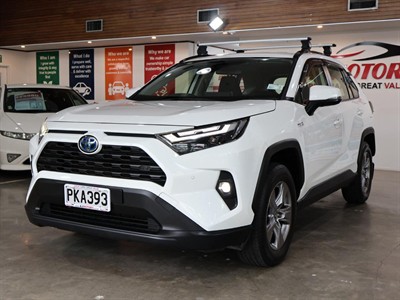 2022 Toyota RAV4 - Thumbnail