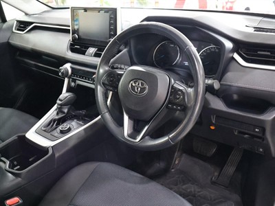 2022 Toyota RAV4 - Thumbnail