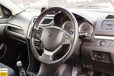 2015 Suzuki Swift - Thumbnail