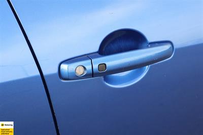 2015 Suzuki Swift - Thumbnail