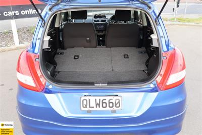 2015 Suzuki Swift - Thumbnail
