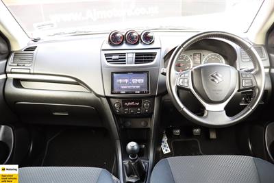 2015 Suzuki Swift - Thumbnail