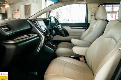 2020 Toyota Alphard - Thumbnail