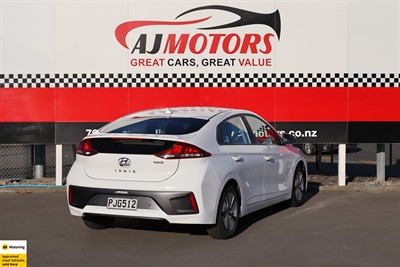 2022 Hyundai IONIQ - Thumbnail