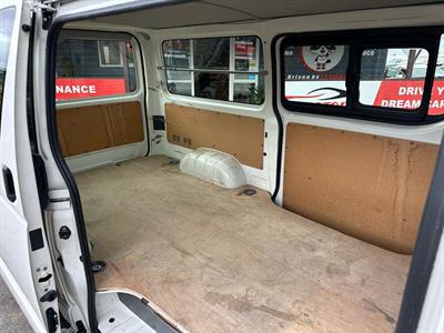 2019 Toyota Hiace - Thumbnail