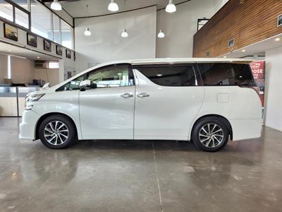 2016 Toyota Vellfire - Thumbnail