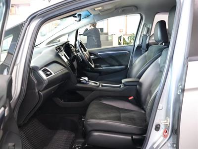 2017 Honda Shuttle - Thumbnail